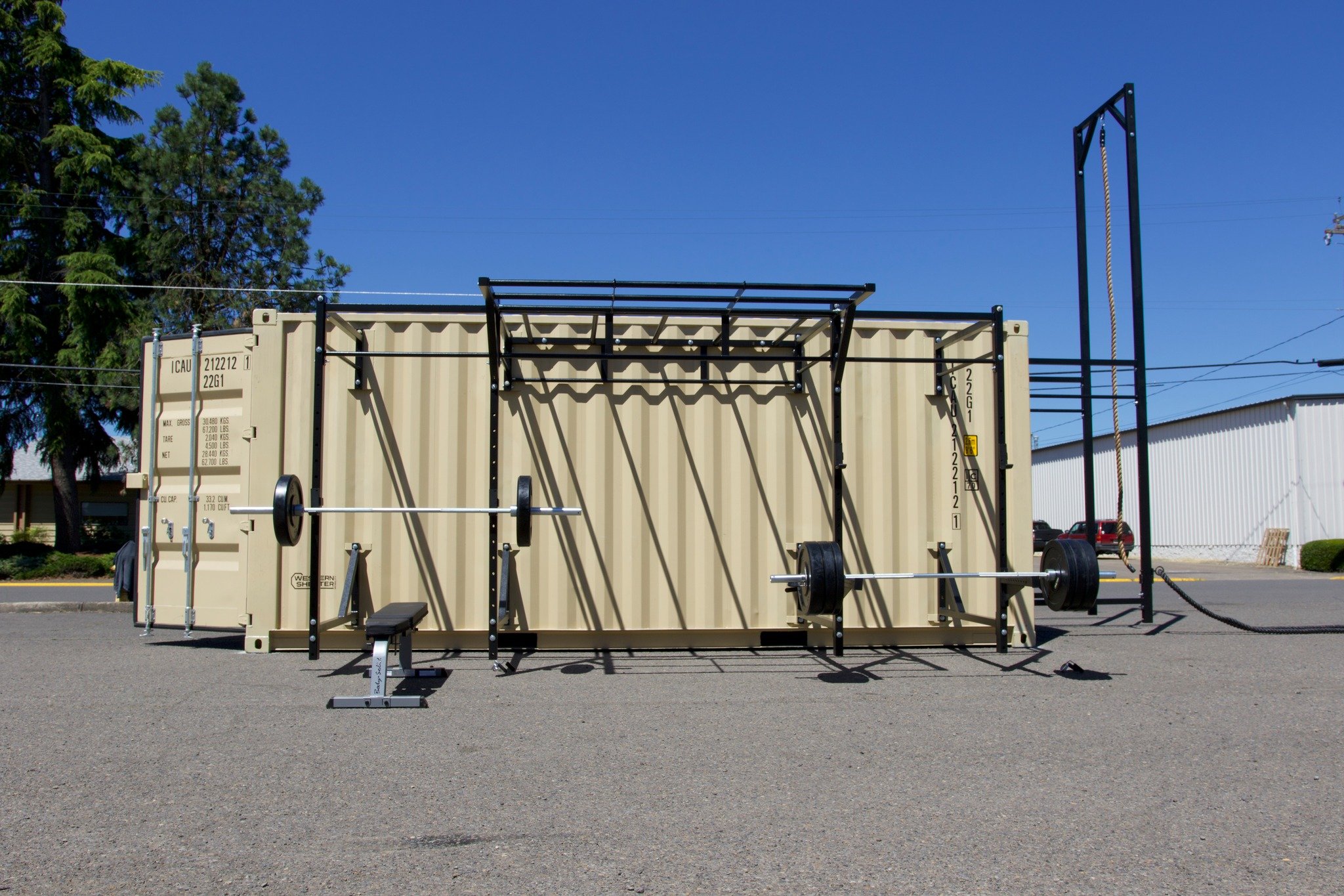 Train like never before! 💪

The StrongBox is a portable gym solution packed with everything you need for a high-intensity workout.

Ready to take your fitness on the go?

#AnywhereFitness
#MilitaryStrength
#WesternShelter