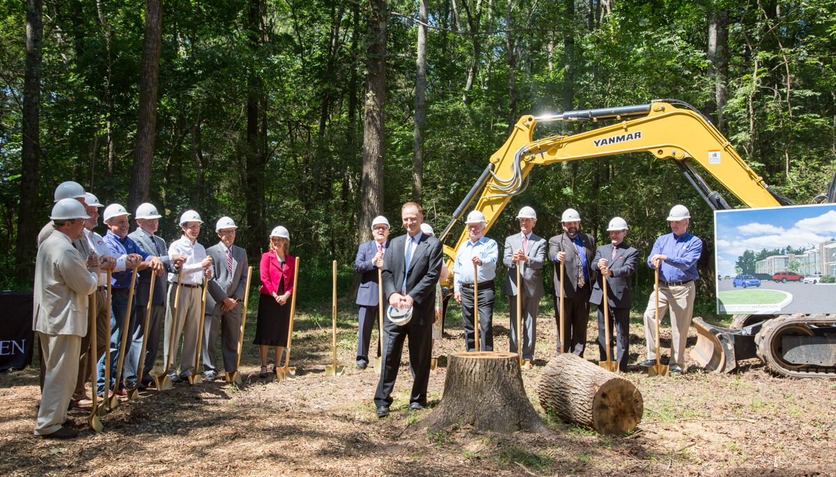 jul_13_2017_IIW_Groundbreaking-2809.jpg