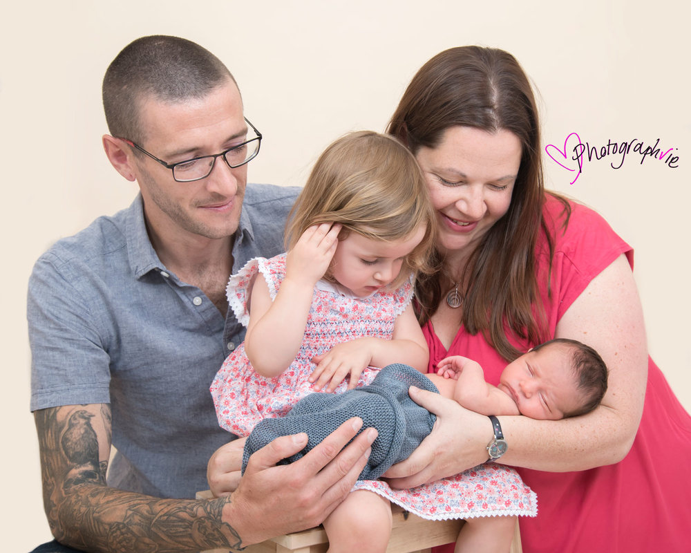 Newborn_Baby_photography_Ely_Cambridgeshire-baby-finley-family-photo.jpg