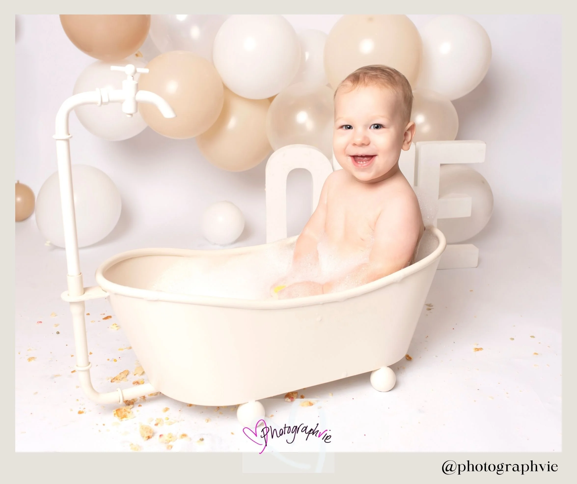 @photographvie Landscape photo of family baby and cake smash photographer CB7  (29).jpg