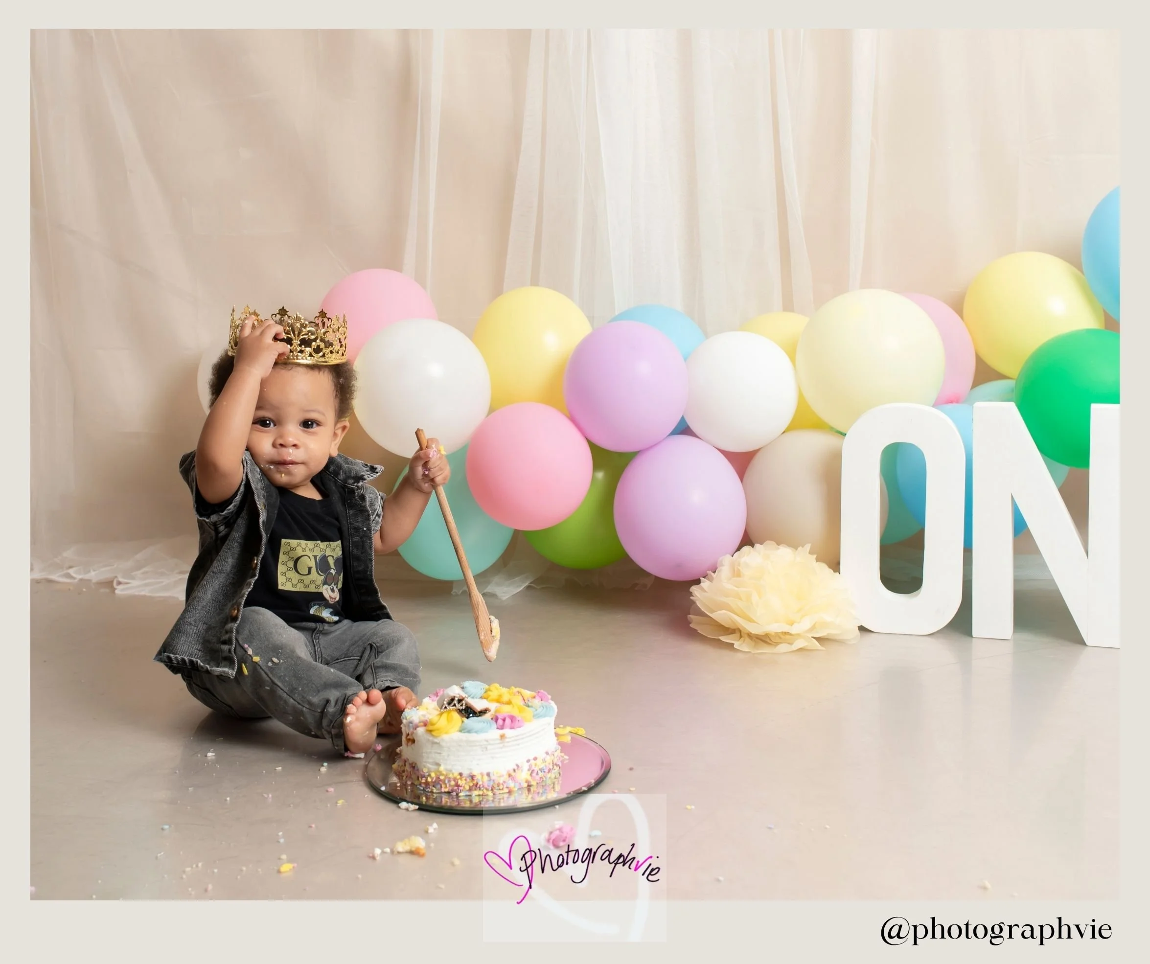 @photographvie Landscape photo of family baby and cake smash photographer CB7  (24).jpg