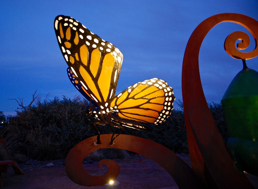 Thomas Coffin - Nina Mason Pulliam Rio Salado Adubon Center, Monarch Butterly Life Cycle Sculpture - Phoenix, Arizona