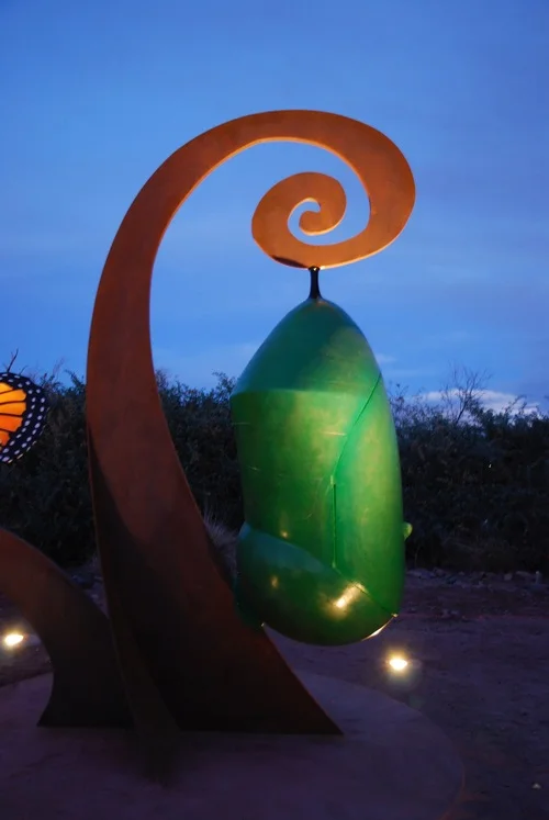 Thomas Coffin - Nina Mason Pulliam Rio Salado Audubon Center, Monarch Butterfly Life Cycle Sculpture - Phoenix, Arizona