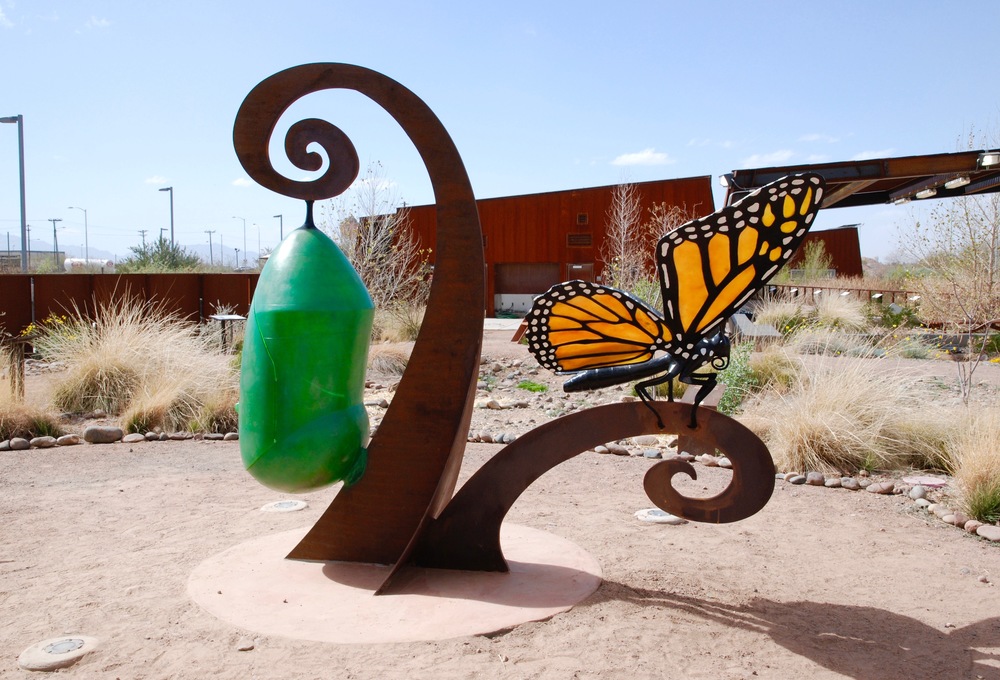 Thomas Coffin - Nina Mason Pulliam Rio Salado Audubon Center, Monarch Butterfly Life Cycle Sculpture - Phoenix, Arizona