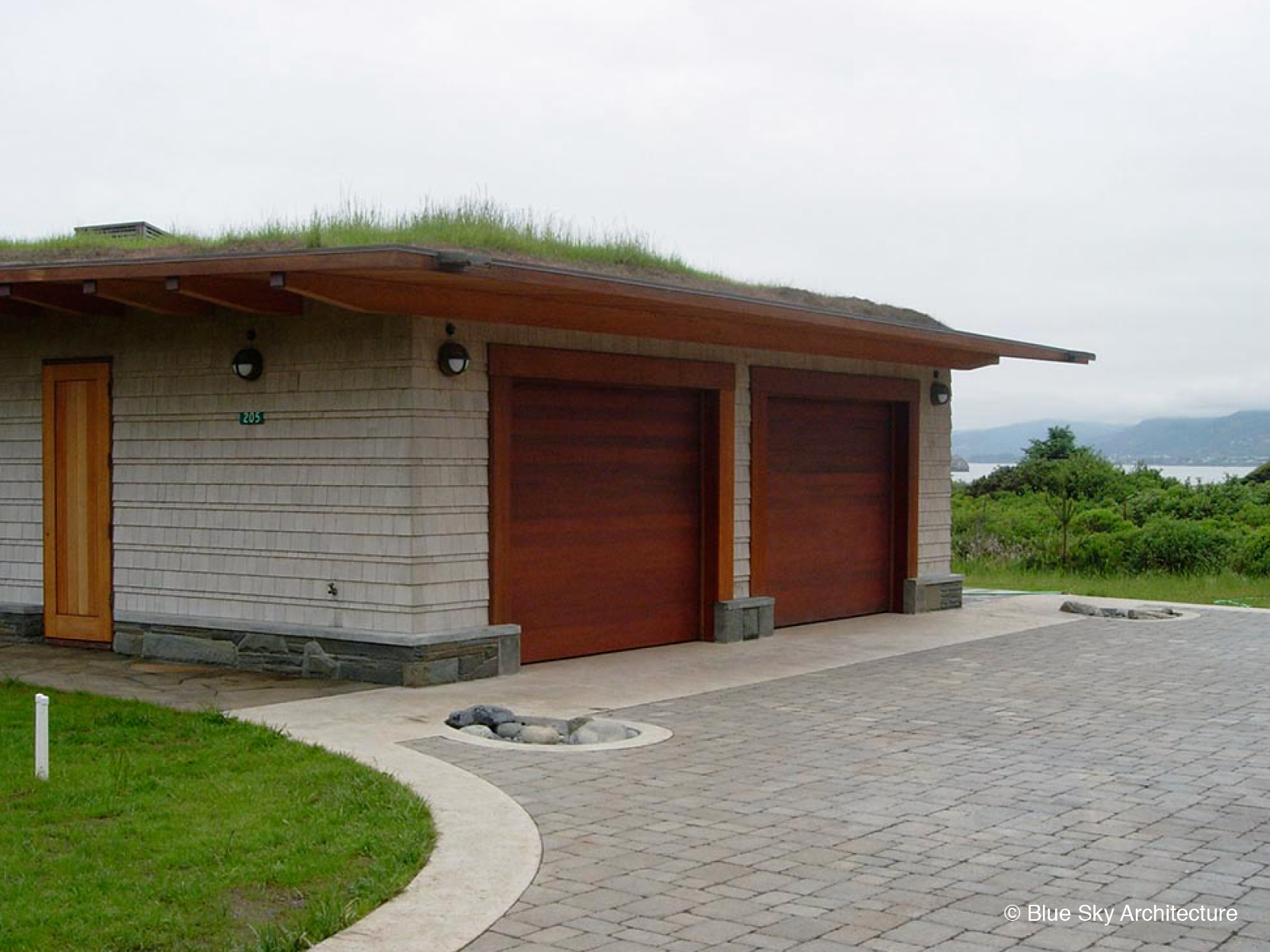 Garage with Natural Materials