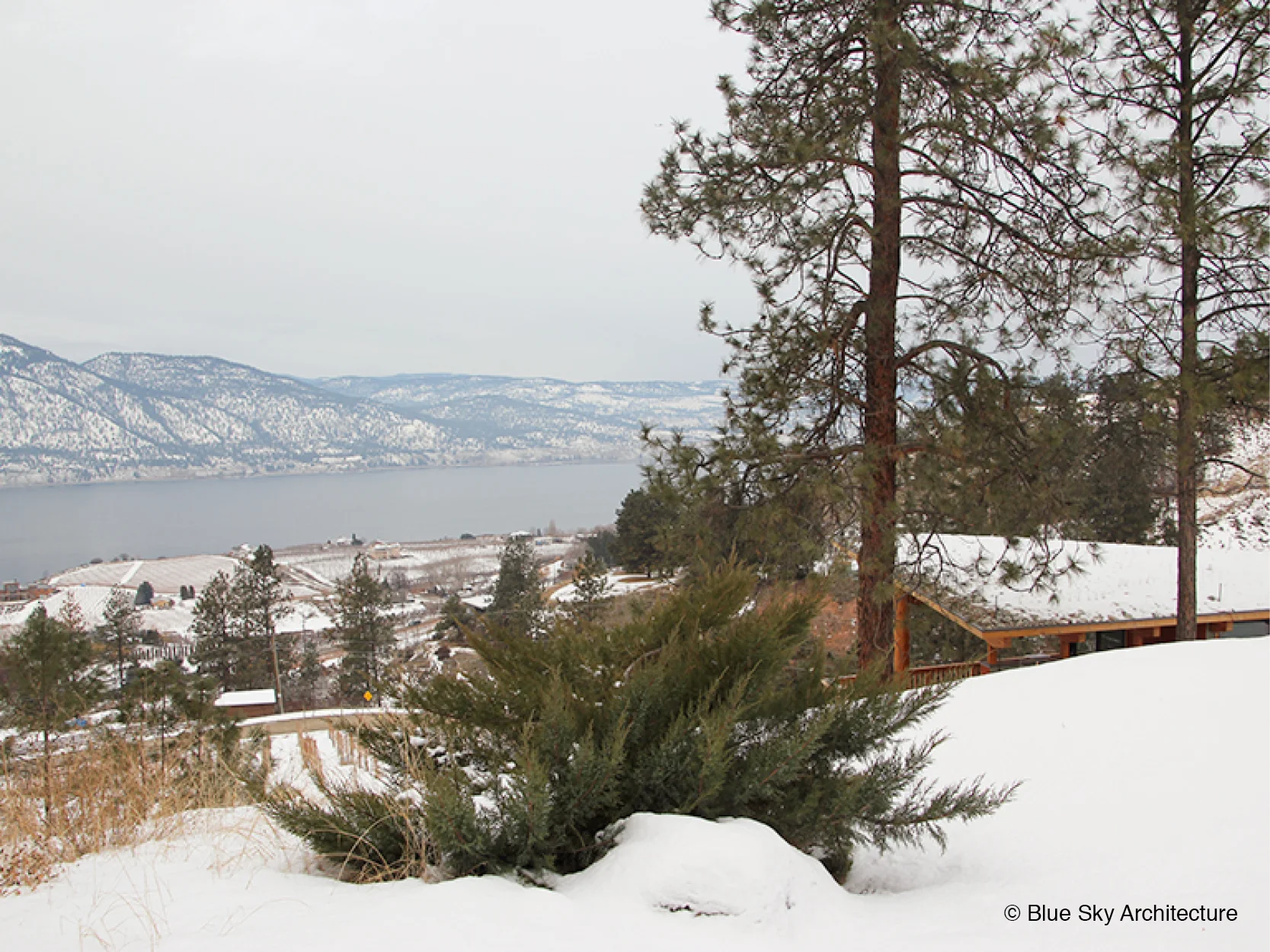 Naramata Bench House Winter lakefront views