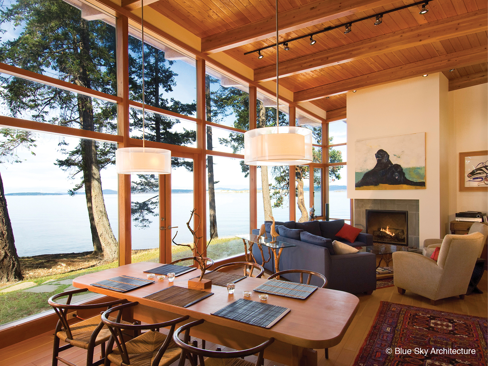 Open floor plan living room in Booklovers House