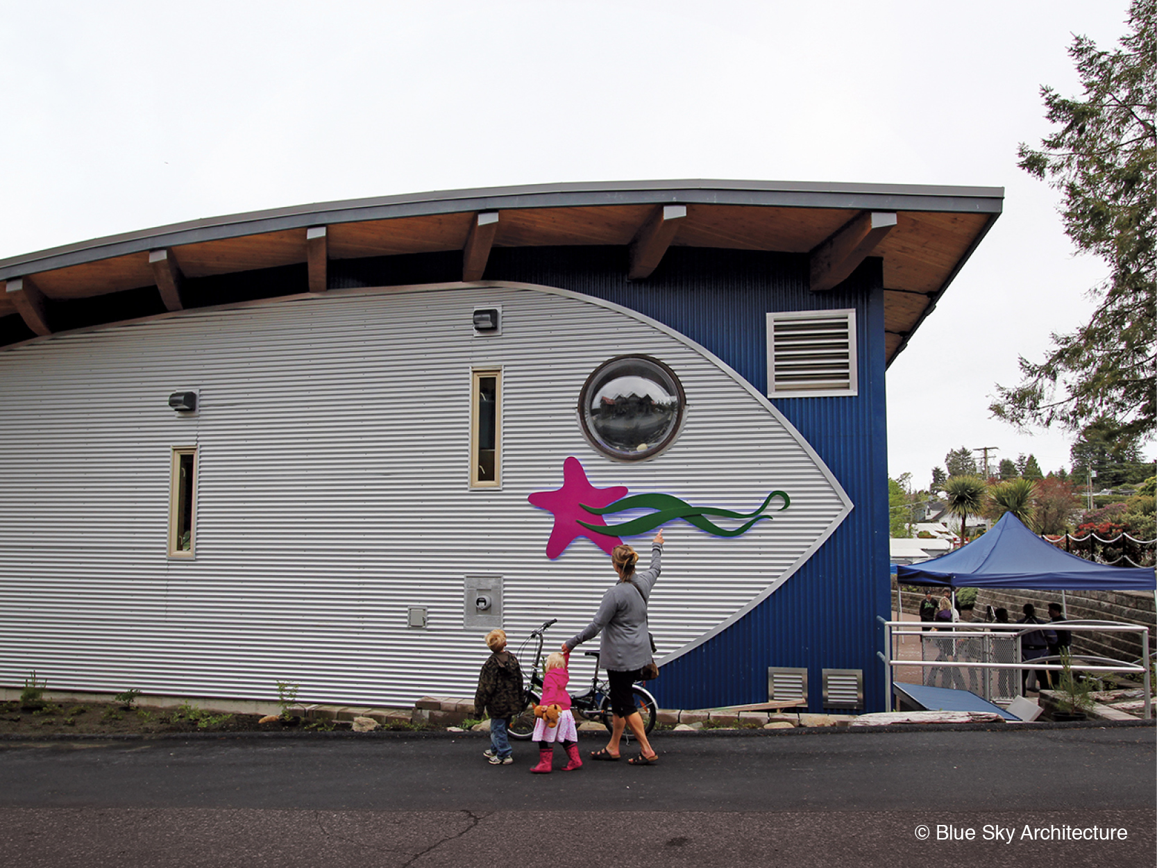 Exterior walkway of the Ucluelet Aquarium