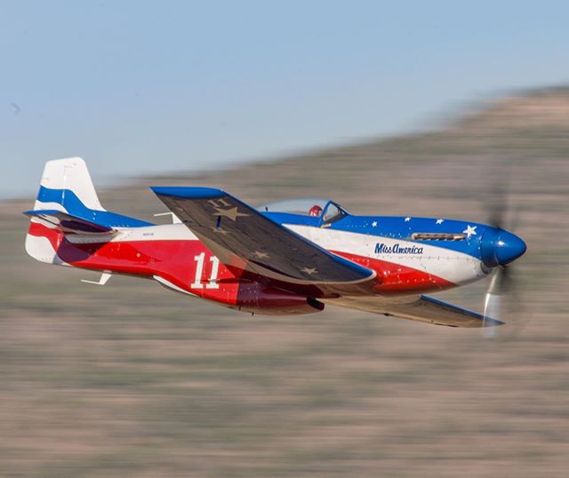 Reno Air Races 2019: Miss America diving down the Valley of Speed #renoairraces #p51 #mustang #missamerica #reno #nevada #renotahoe #wwii #militaryaircraft #kristofferglennimagery #kristofferpfalmer #pfalmer #nikond800