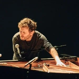 Gabriel Kahane & Friends: only light can do that