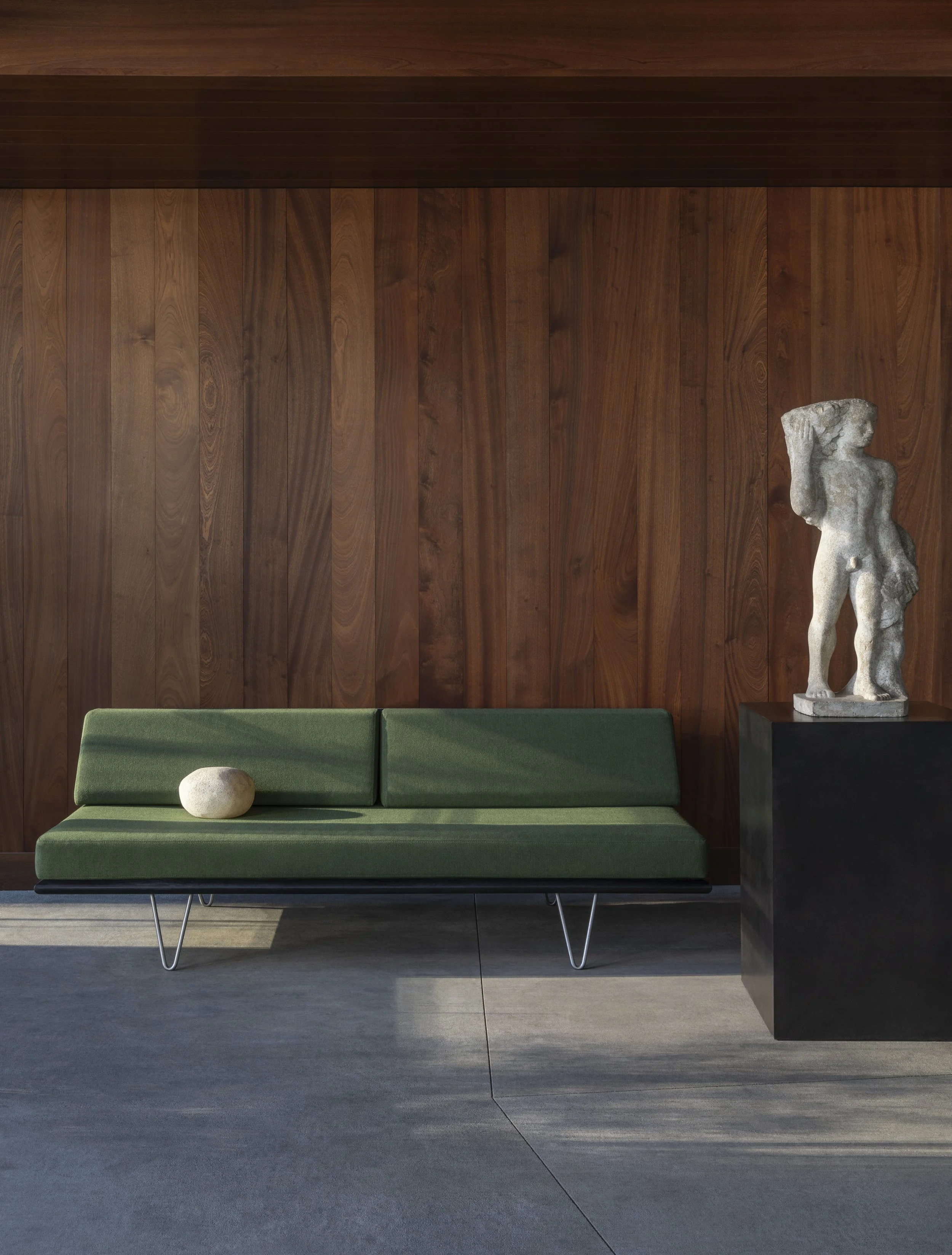 2024 April Lookbook_01_Final.JPG