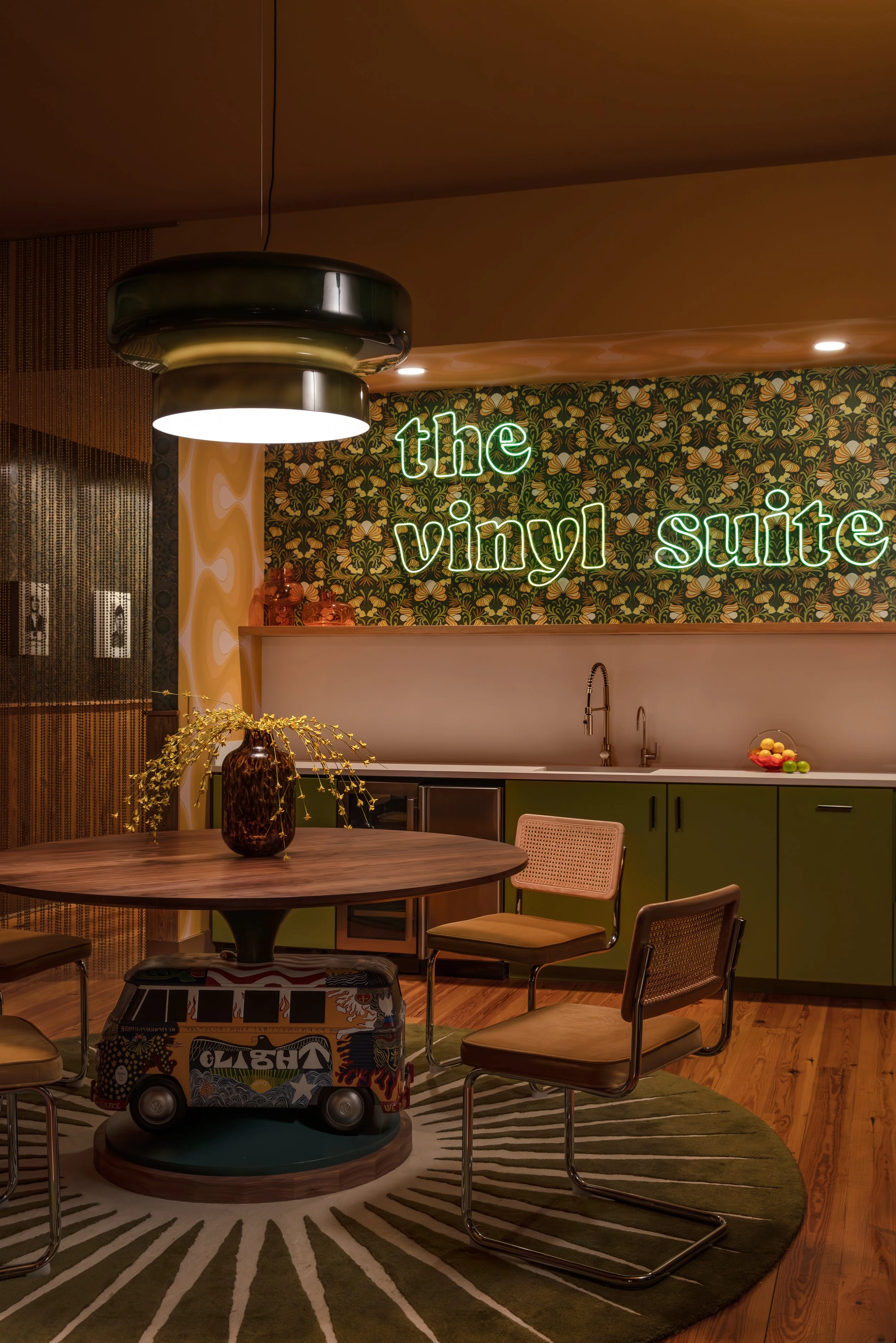 VinylSuite_05_Final_HighRes.jpg