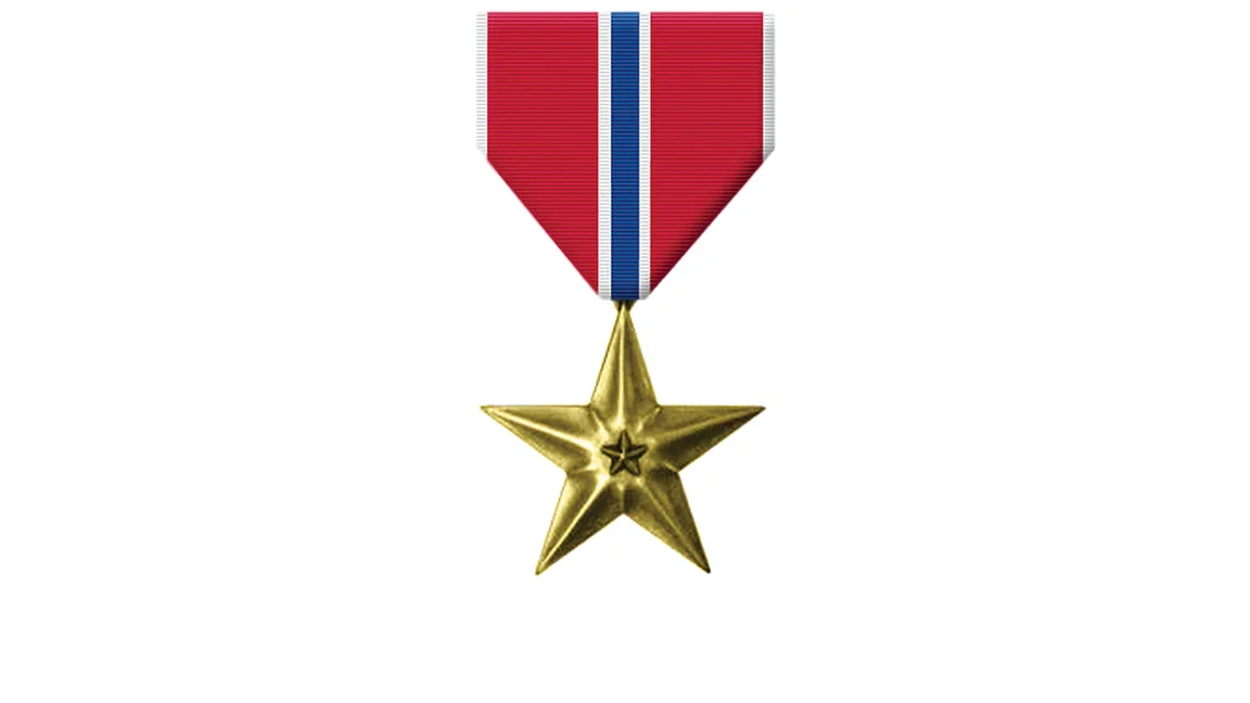 Bavasi awarded the Bronze Star for Bravery in Action