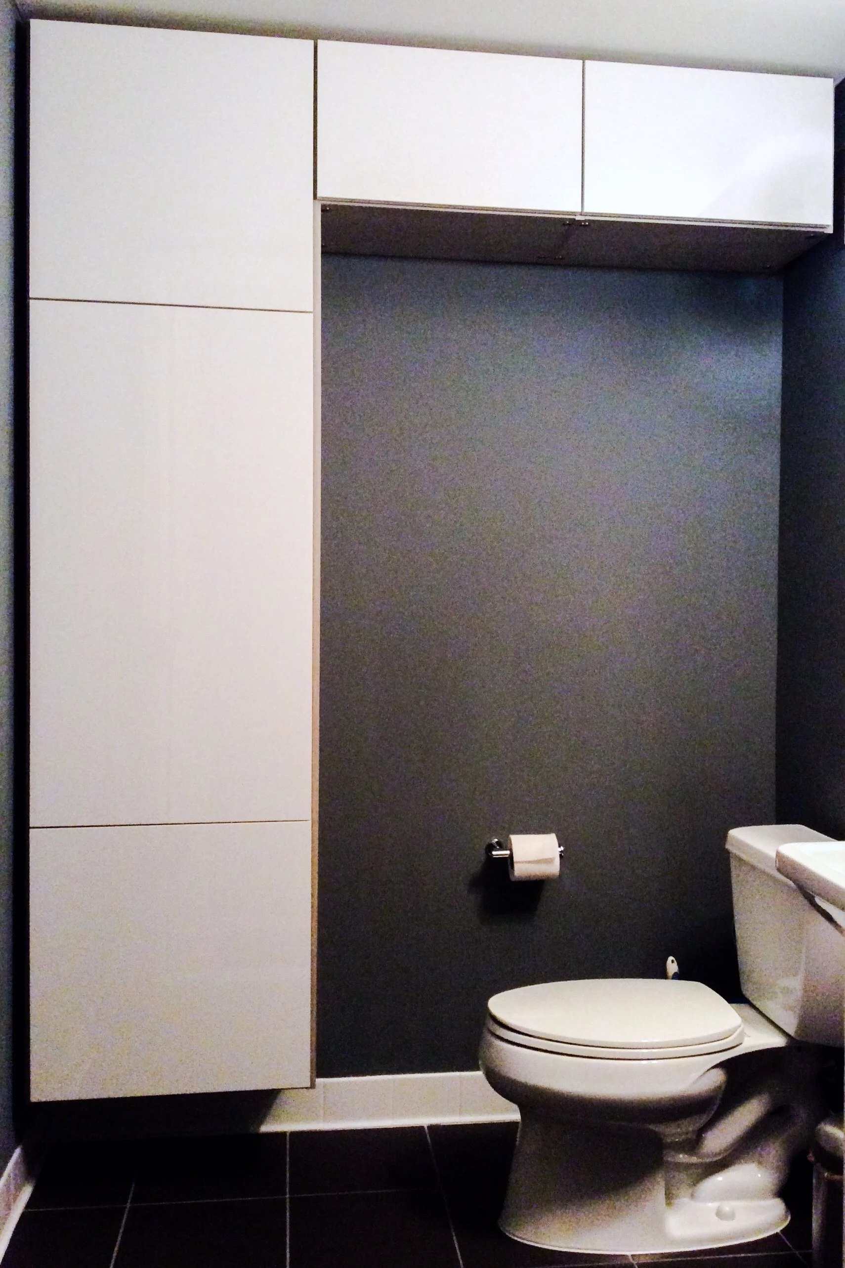 Los Dos Office and Bathroom (Copy)