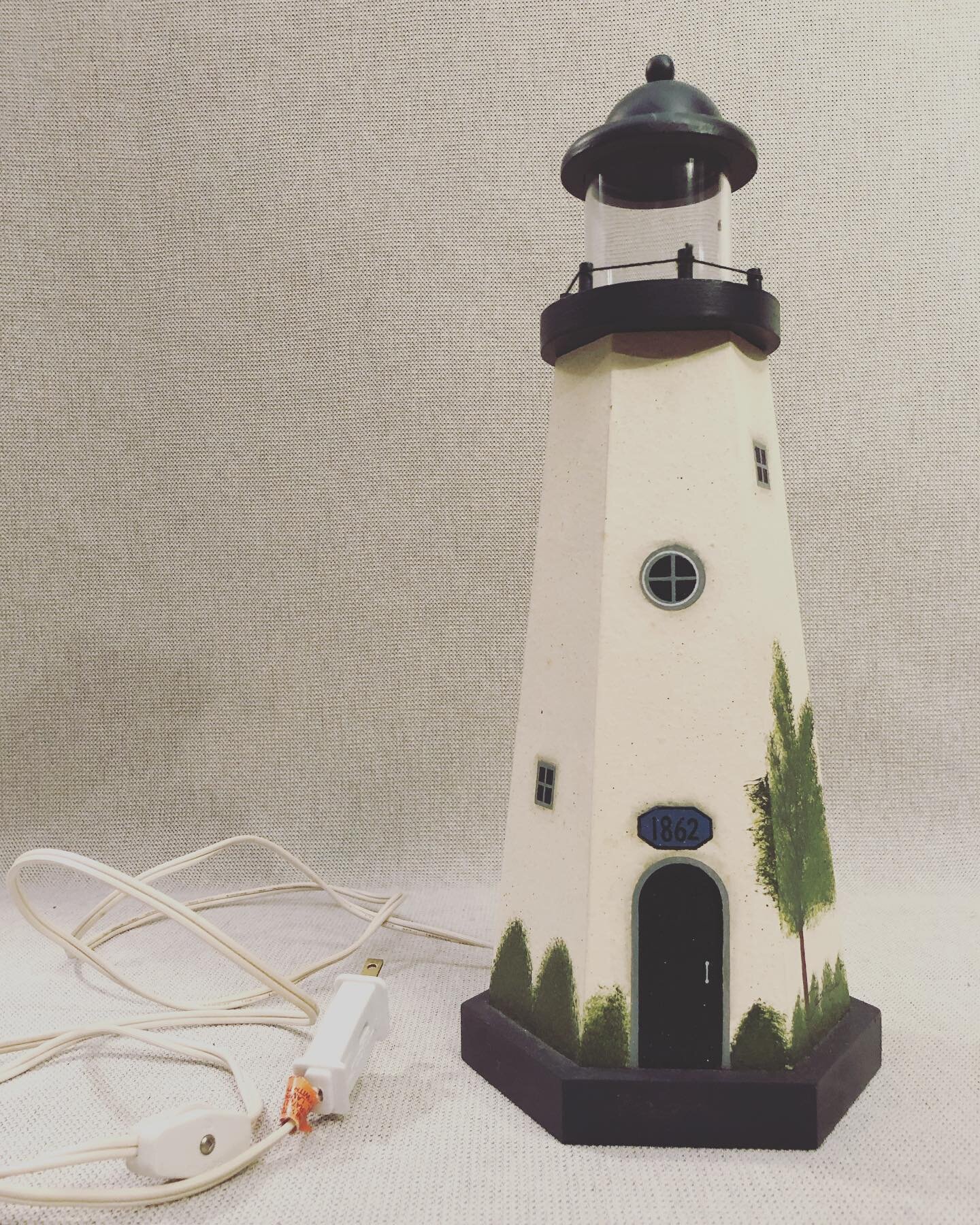 Lighthouse lamp #lighthouse #lamp #coast #newengland #fog #nightlight #nautical #sea #ungratefulgranddaughter 

#forsale #garagesale #fleamarket #selling #stuff #secondhand #reuse #reduce #recycle #upcycle #connecticut #grandma #grandmother #coastalg