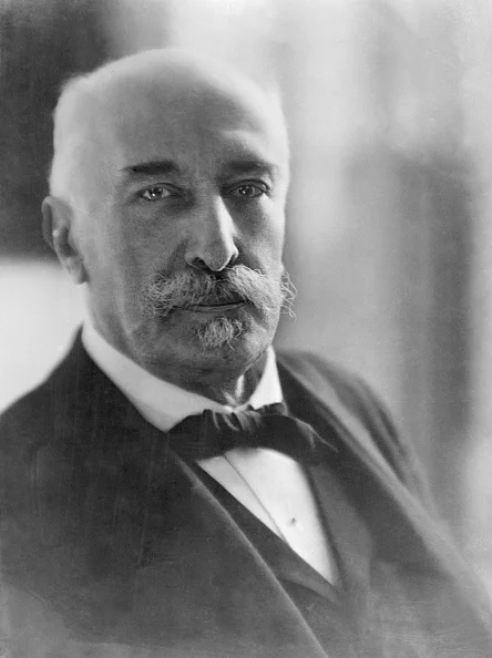 Fordine fjender gælder loven, for dine venner fortolker du loven. Sagde Giovanni Giolitti. Foto: Getty Images/Bettmann