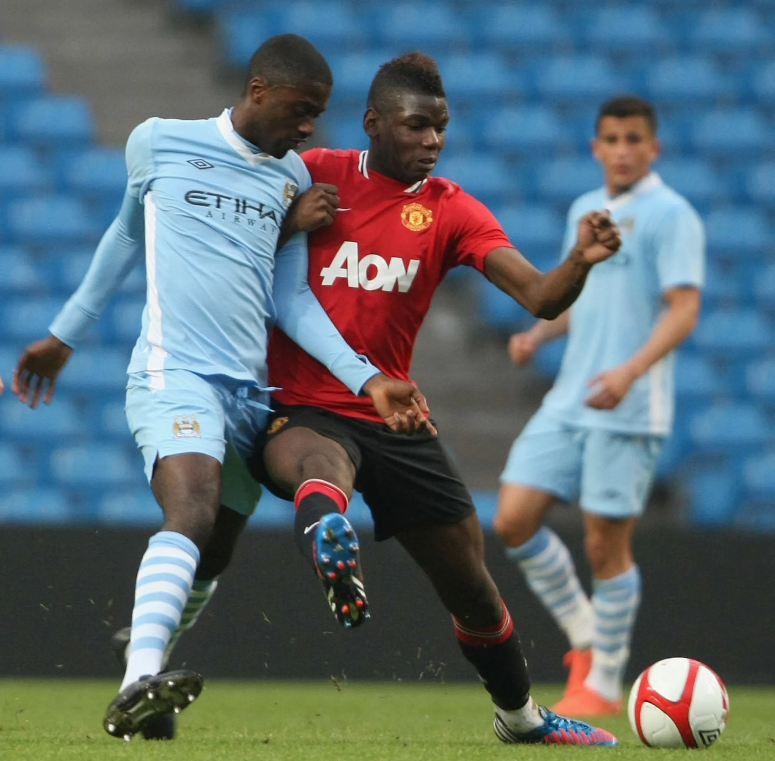 I kamp for Uniteds reserver mod Manchester Citys reserver: Foto: Getty Images/Matthew Peters