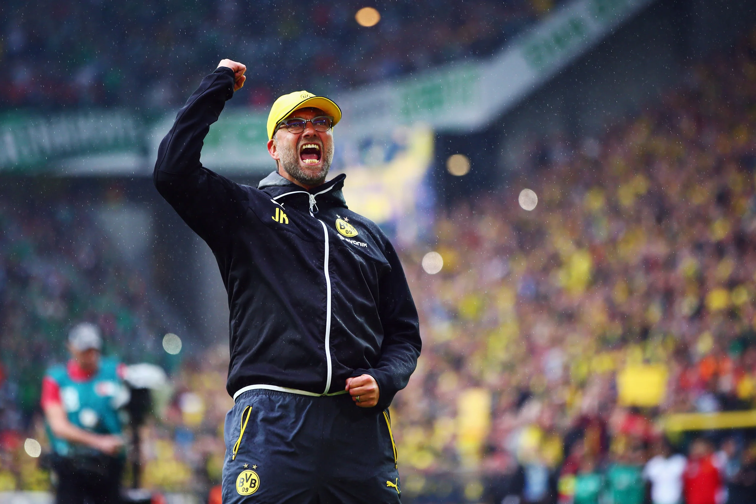 Jürgen Klopp med alt det, der definerede ham som træner. Foto: Getty Images/Alex Grimm