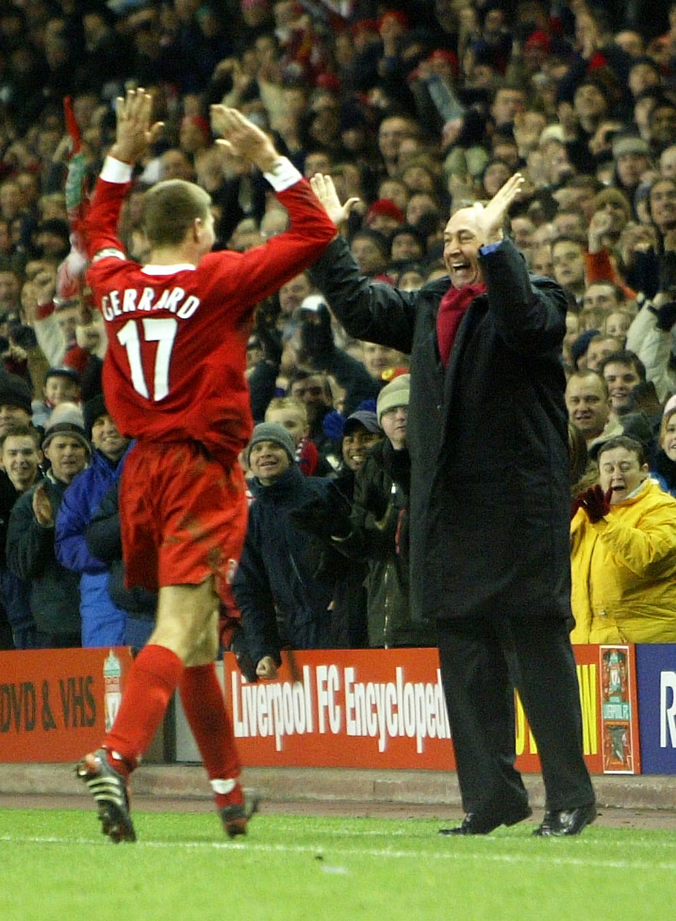 Gerard Houllier gjorde op med drengerøvsmentaliteten i Liverpool og var fantastisk for spillere som Steven Gerrard. Men sygdom kostede for meget i den sidste ende. Foto: Getty Images