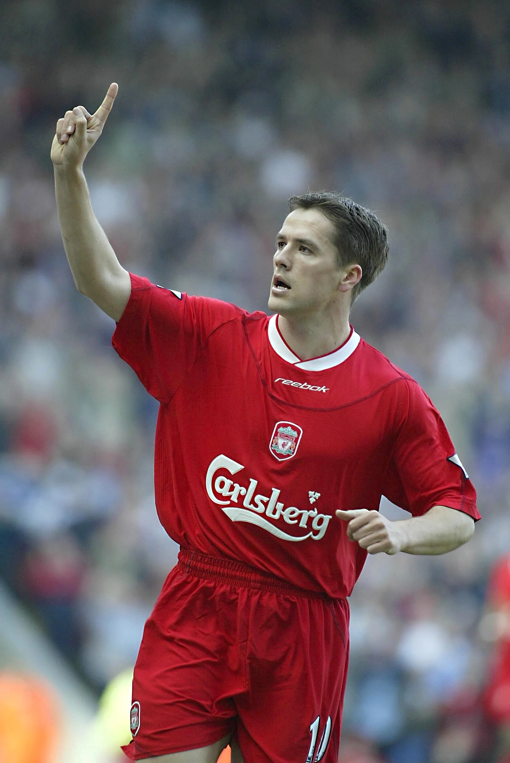 Michael Owen punkterede myten om romantikken i fodbolden med sit skifte til Manchester United, lyder påstanden. Foto: Getty Images