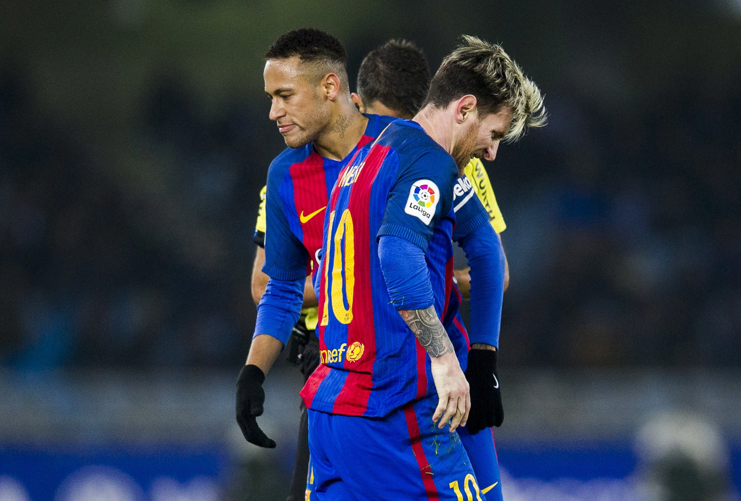 Store problemer på Barcelona-holdet og dystre miner hos profilerne. Foto: Juan Mauel Serrano Arce/Getty Images