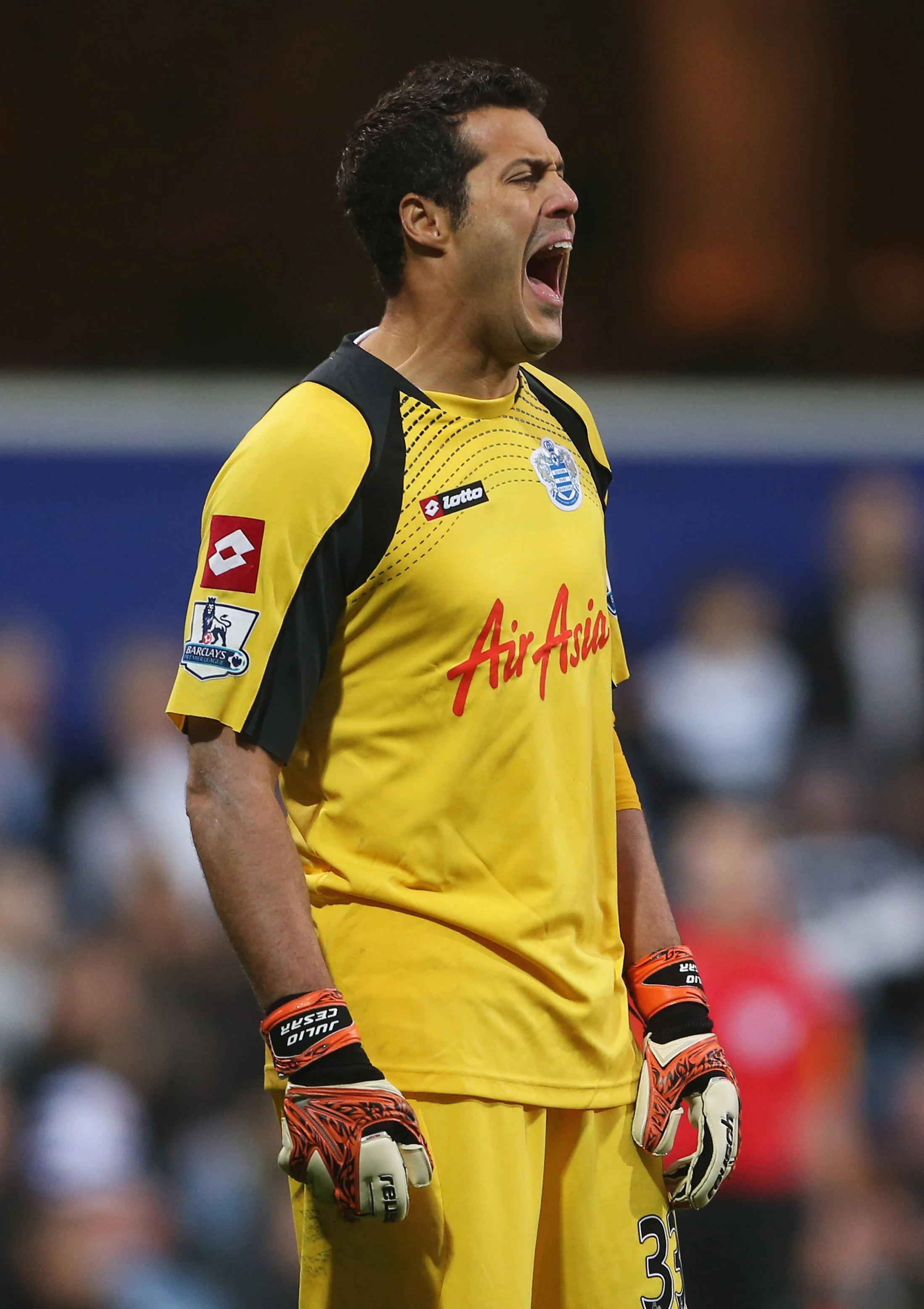 Julio Cesar foreslog i ramme alvor, at en kollega skulle købe en helikopter for lettere at kunne komme til træning. Foto: Getty Images