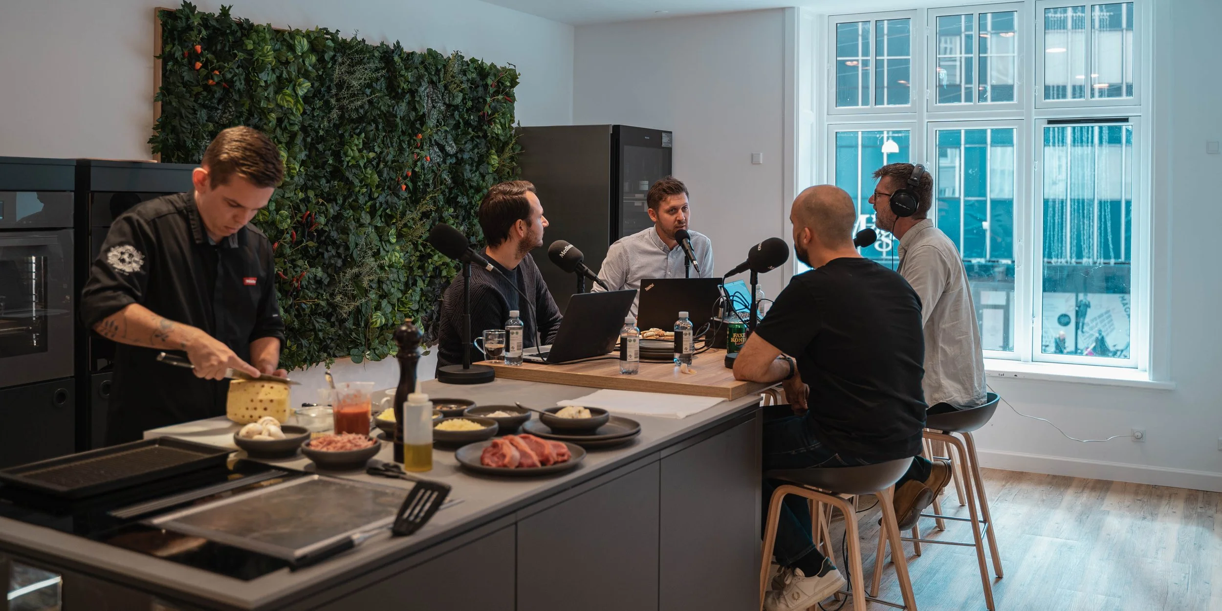 Fredagsfrokosten:  Qatar Tatar og brændende kærlighed