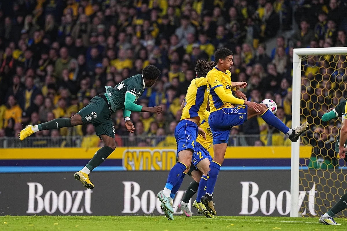 Mediano Superliga - 12. runde:  Brag i Brøndby, tæv til mestrene og legestue i Herning