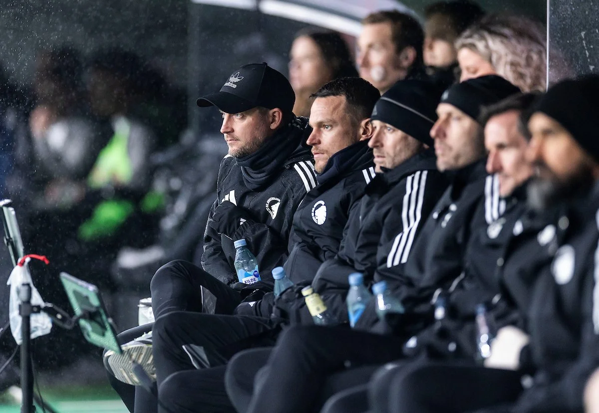 Mediano Superliga 18. runde: Hvi' jul, derby-brag og et hold 'i lort til halsen'
