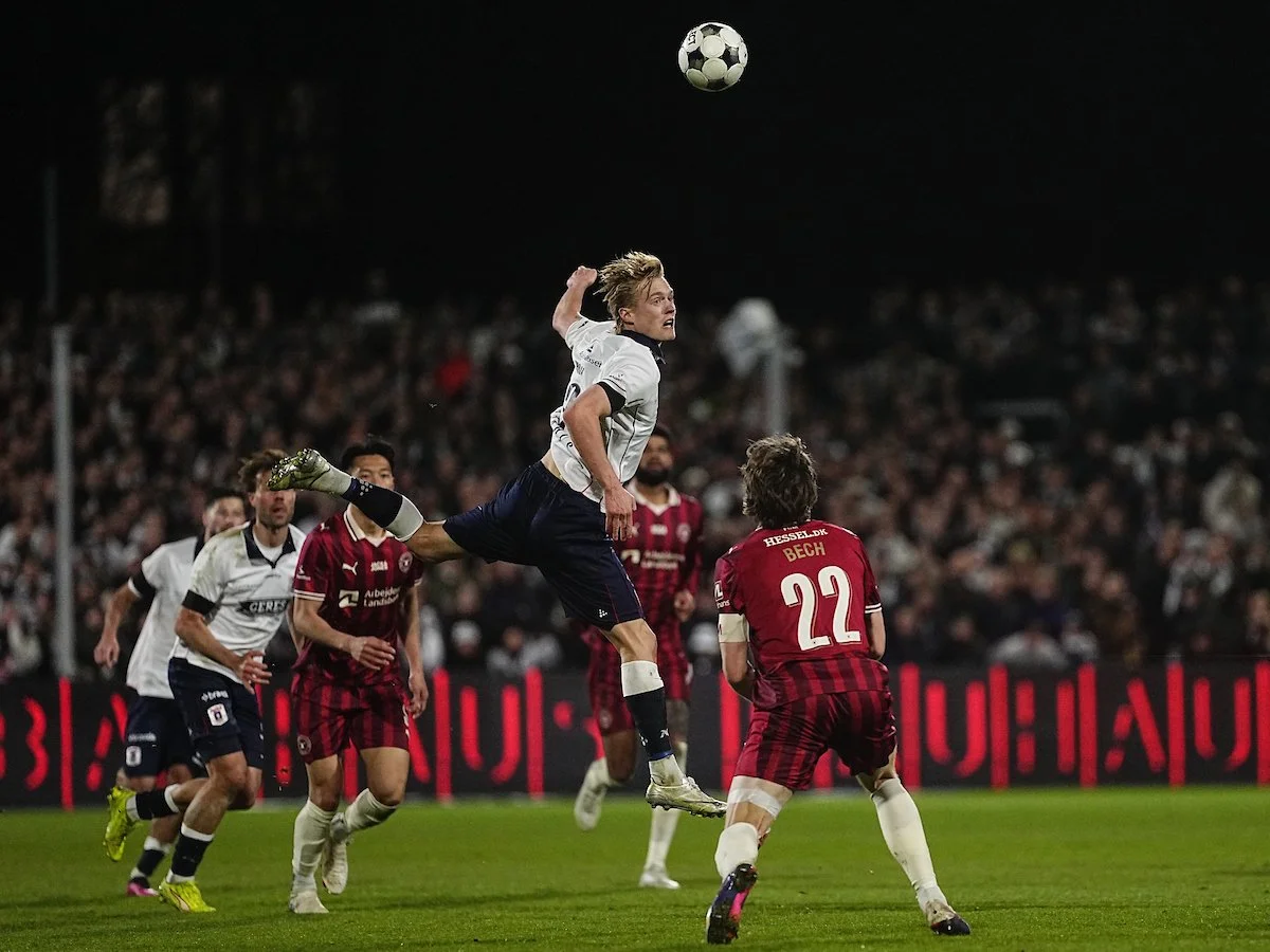 Mediano Superliga #29: Tre skridt til himlen, tre skridt til skuffelsen, tre skridt til mørket