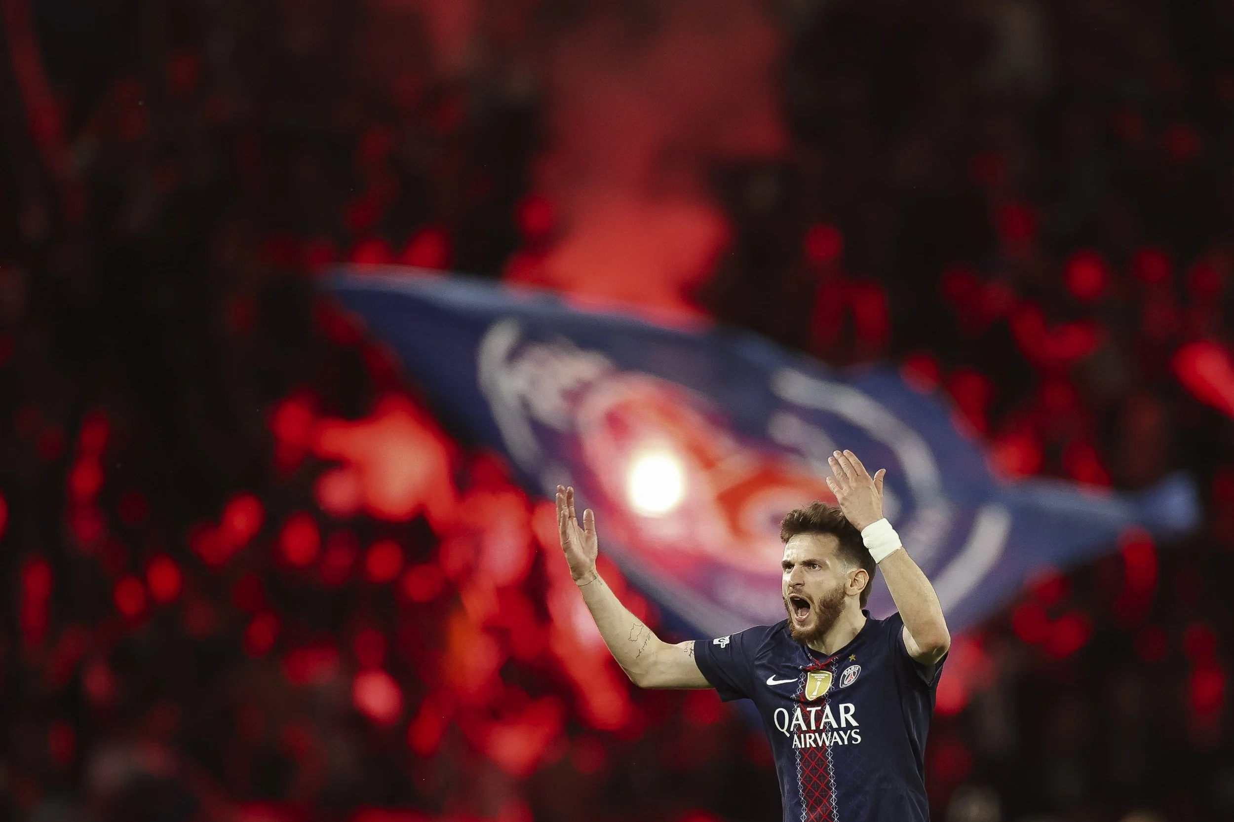 Max Mediano: PSG's symfoni, Arsenals serveret og Sevillas forlis