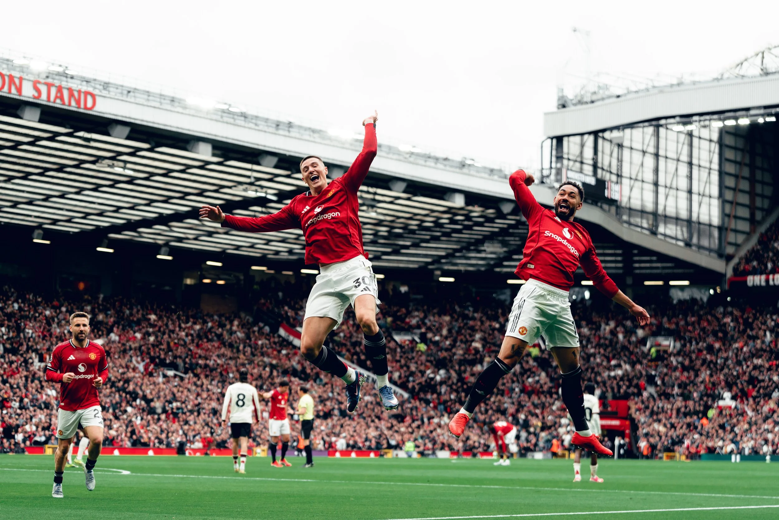 Mediano PL:  Derbysejr for Sir Alex, Arsenal tæt på og Spurs over stregen 