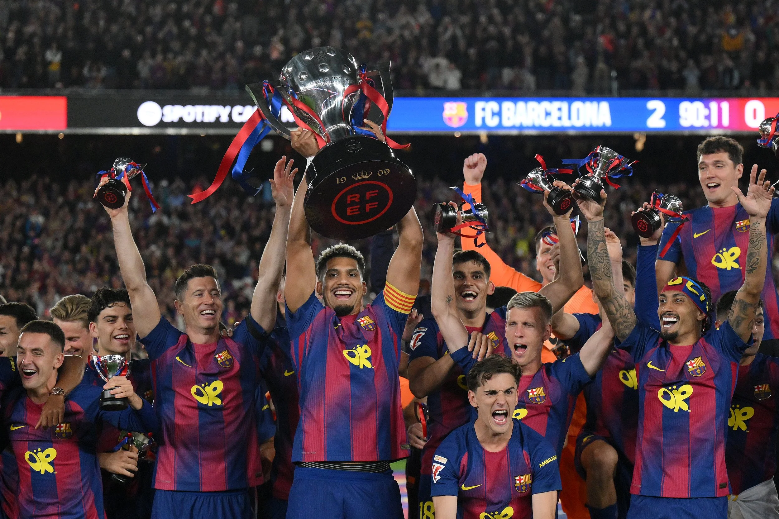 Mediano La Liga: Et paradoksalt Barca-mesterskab og skandale på skandale i Madrid