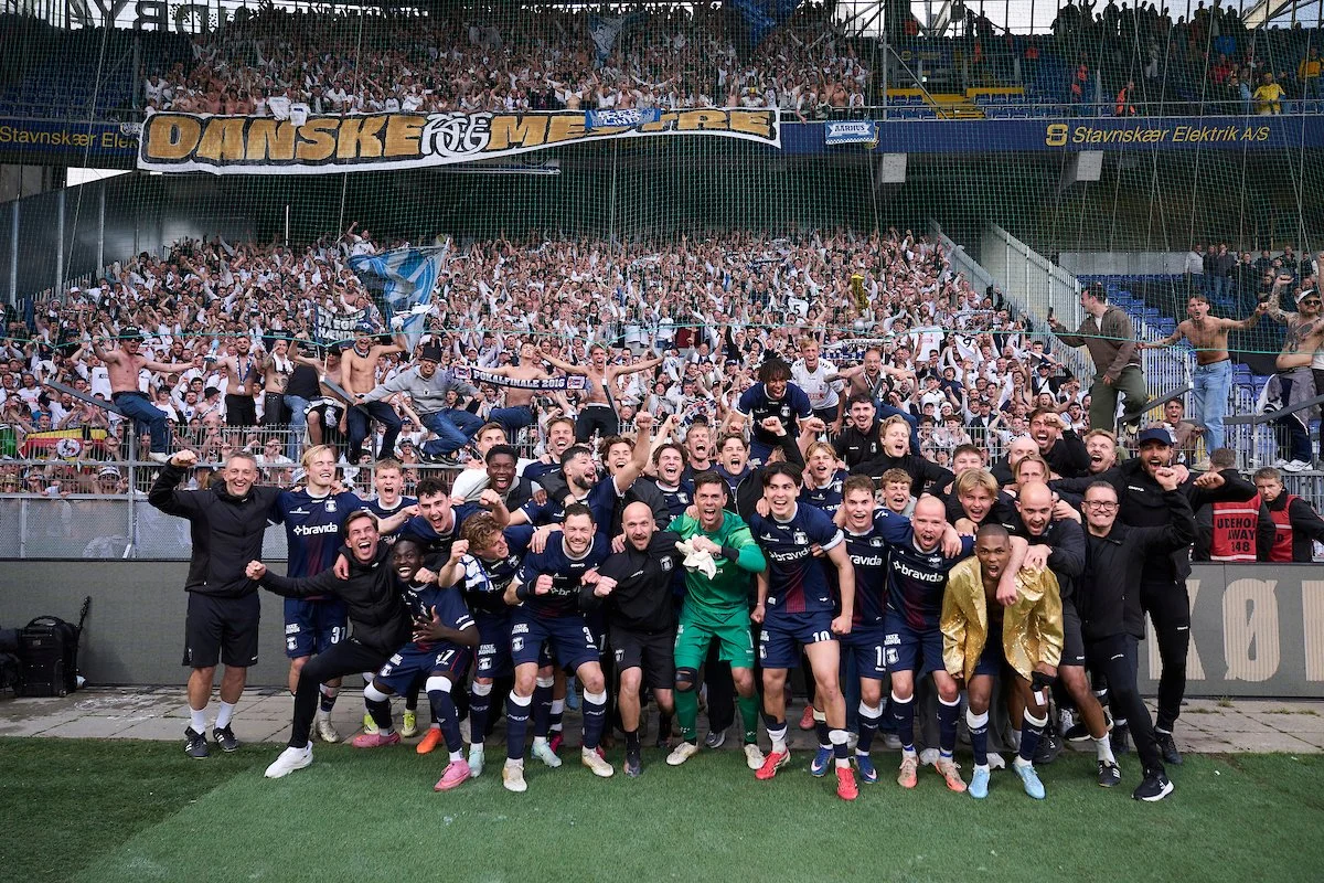 Den store status på Superligaen er klar i Støt Mediano