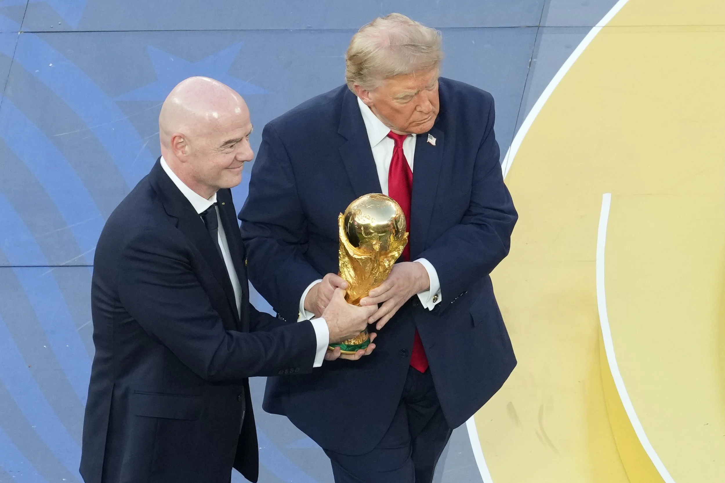 Magasinet Jennings: VM Special om Trump, Infantino, indrejseproblemer og manden bag Balogun-breaking