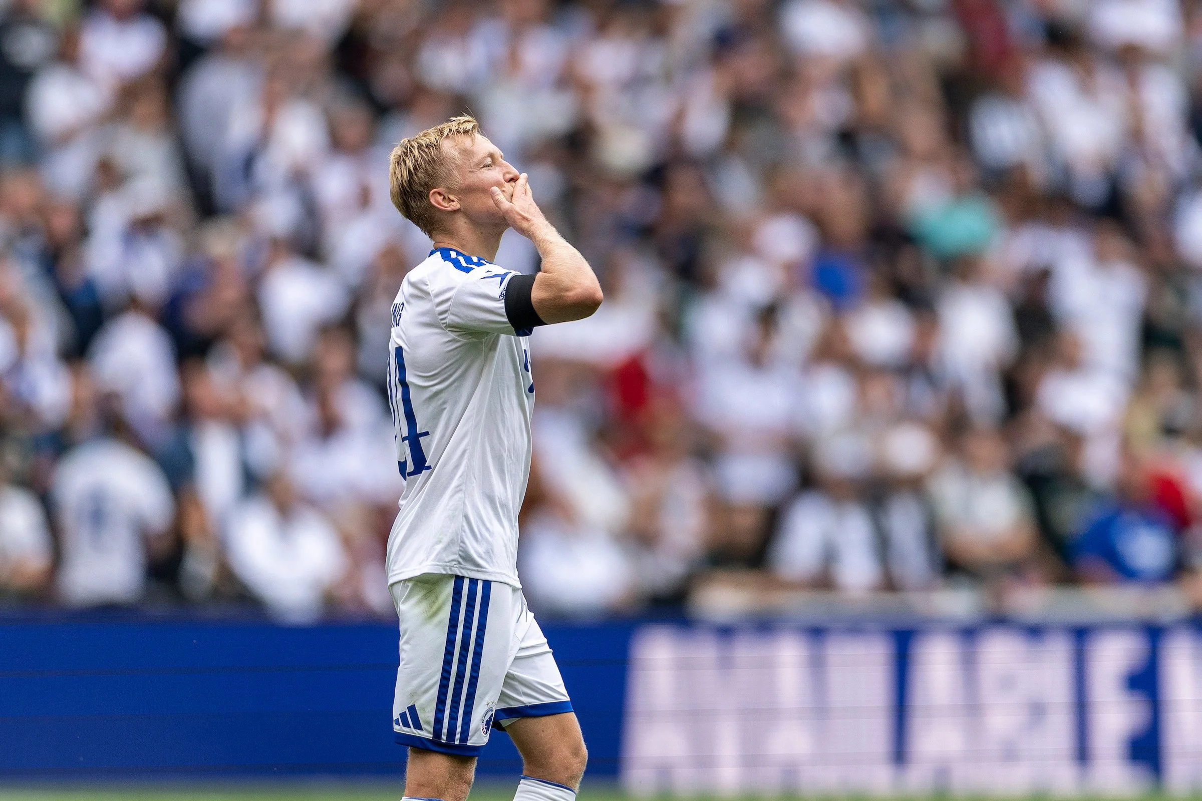 Mediano Superliga #1: Uventet helt for svagt FCK-hold i Parken, komisk fejl i Haderslev og Binks’ store dumhed