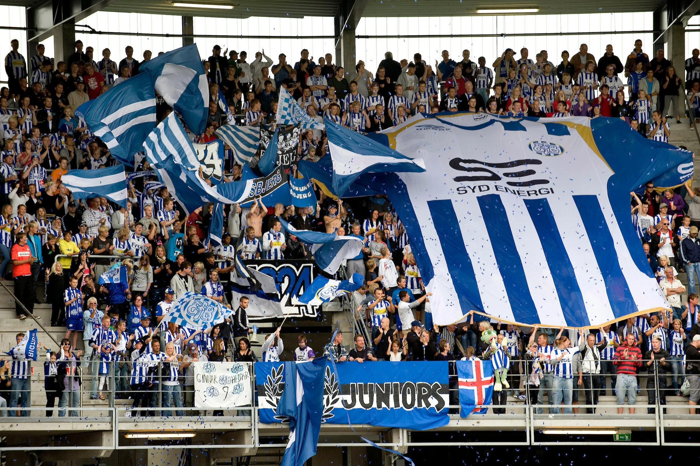 Mediano 1. division: Modvind på Vestkysten - krisen kradser i Esbjerg