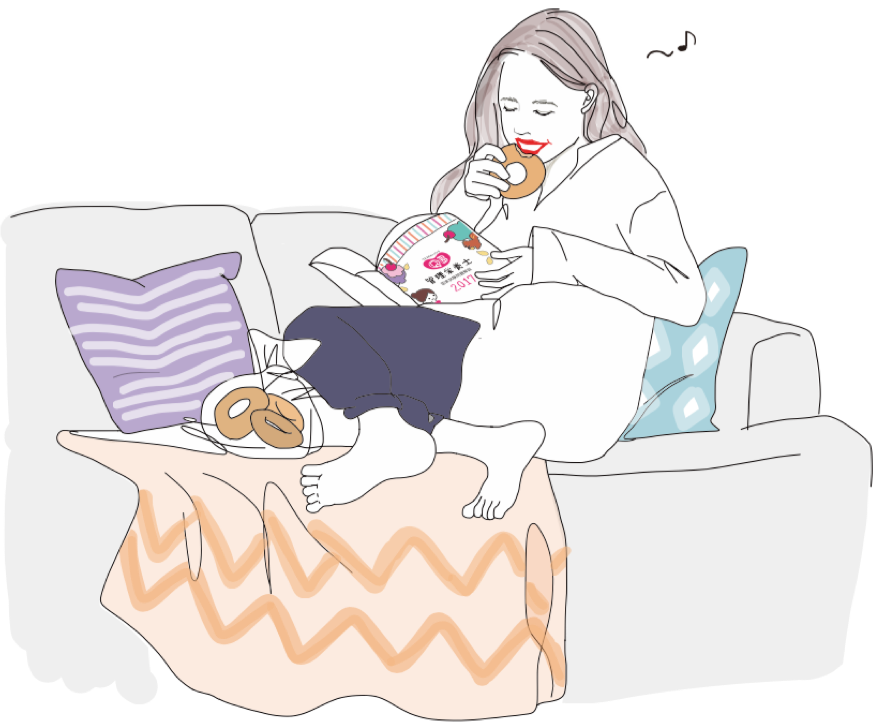 QB お菓子を食べる女の子.png