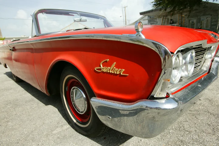 Ford-1962-Galaxie-Sunliner-01.jpg