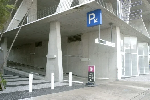 blu12025_060.jpg