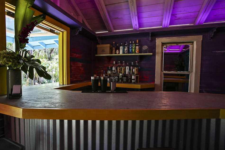 the-little-farm-house-miami-florida-little-river-bar-cabin-03.jpg