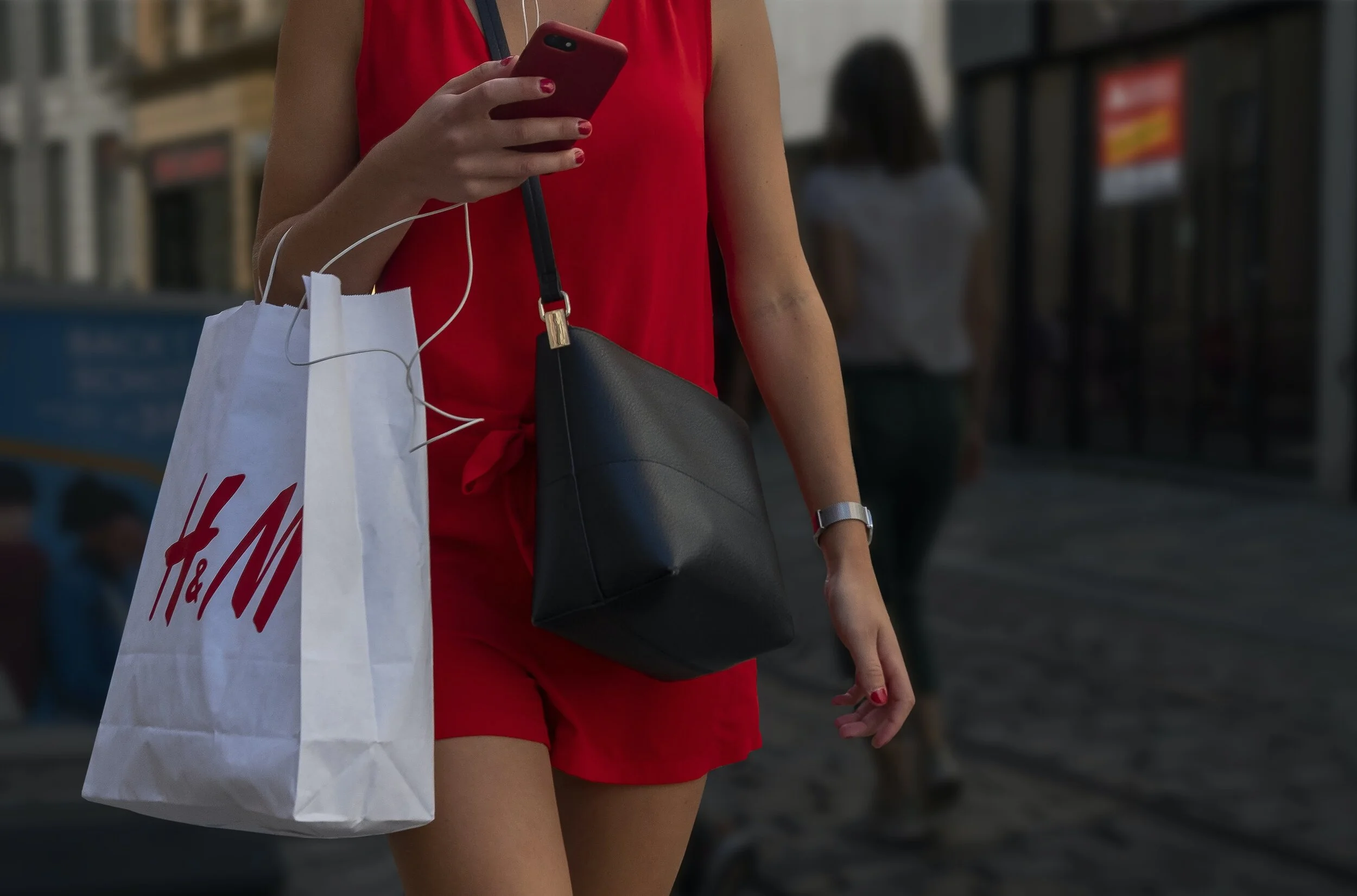 8 Great Places To Shop If You're Trying To Quit Fast Fashion