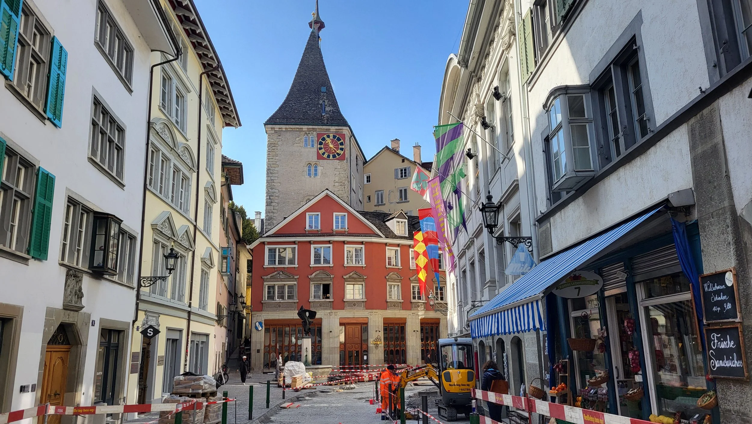 Strolling through Zurich's Old Town 