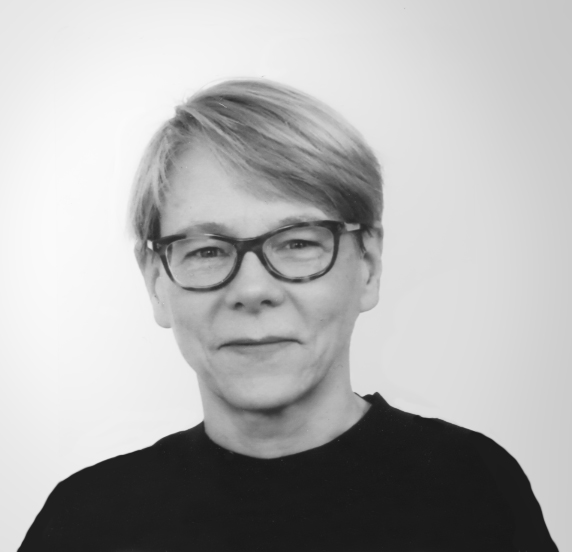 JO PIKE Director jo@opera-amsterdam.nl