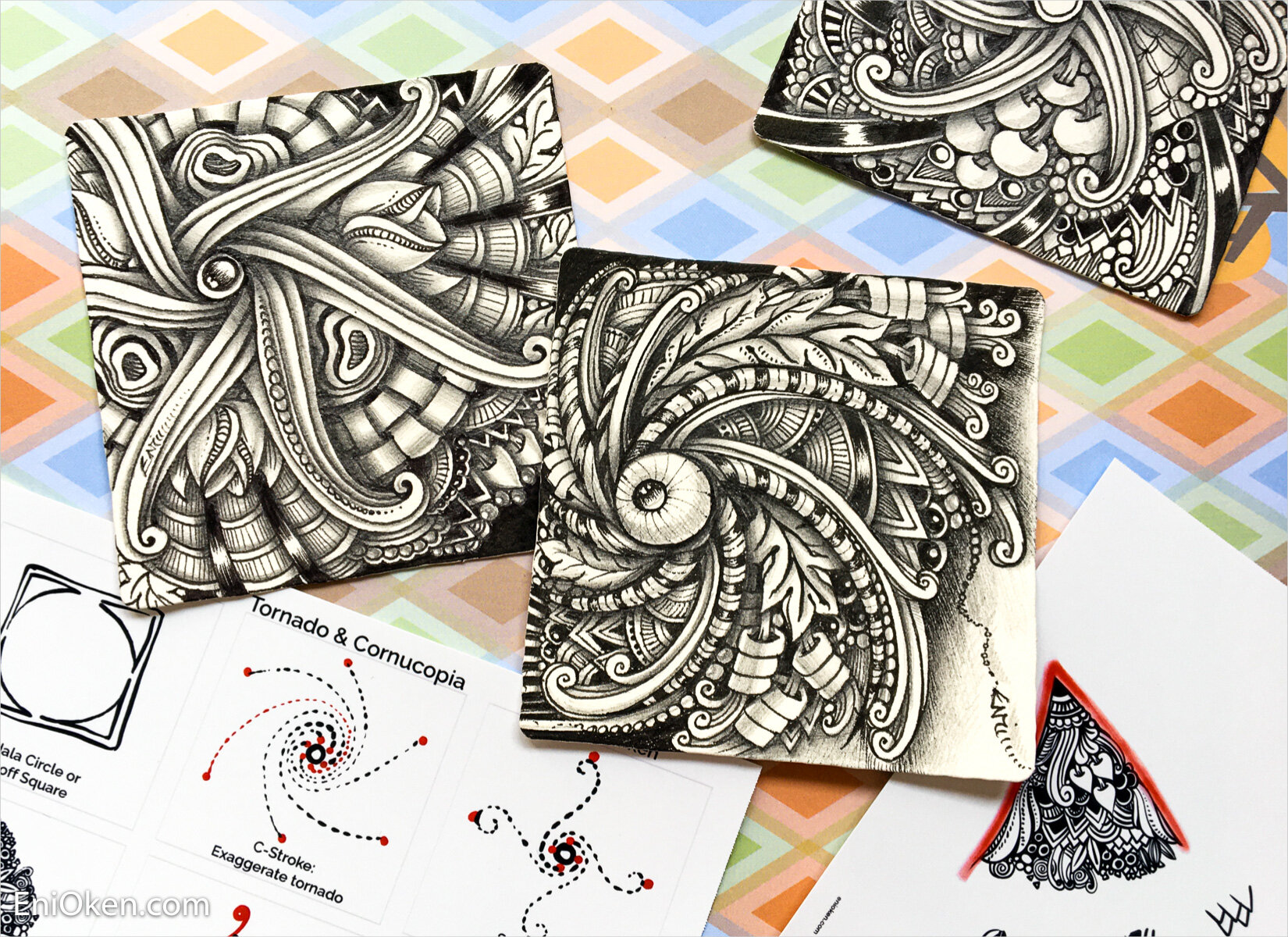 Zentangle Easy Classic tile with the pattern Rainking 