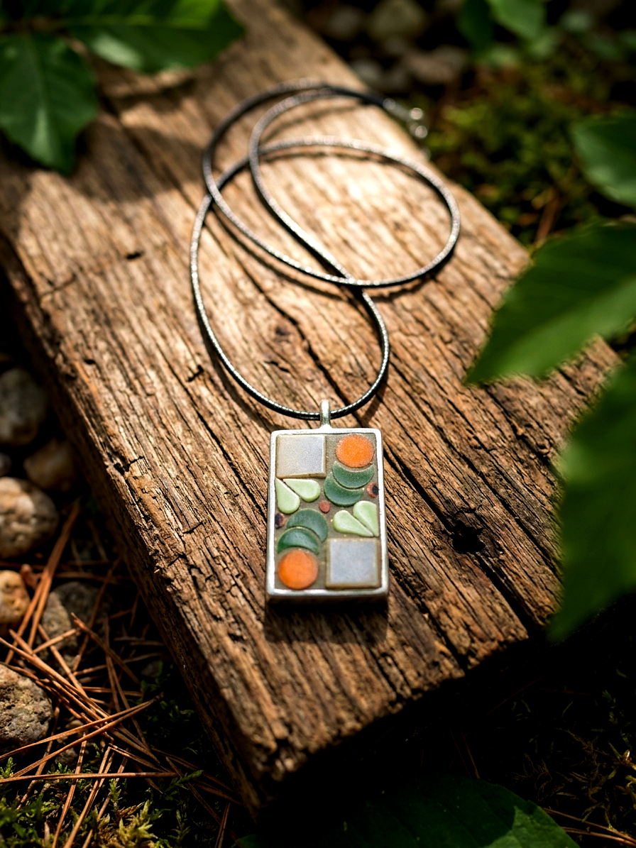 Rose wood green orange.png
