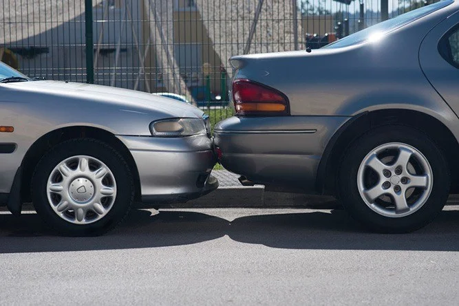 hitting-a-parked-car-in-a-minor-car-accident.jpg