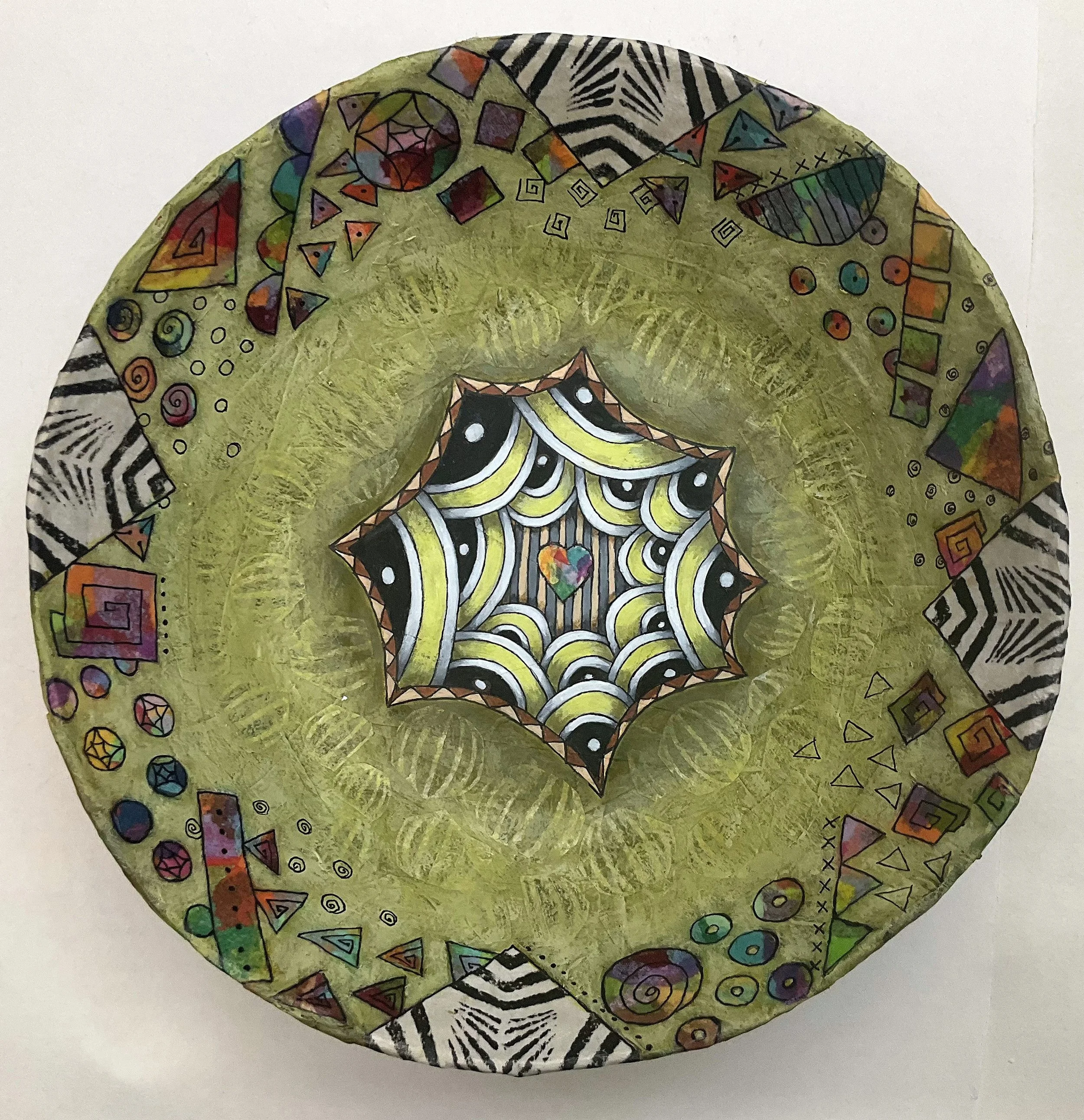 PAINTED HEART BOWL No 9_inside_CAFE.jpg