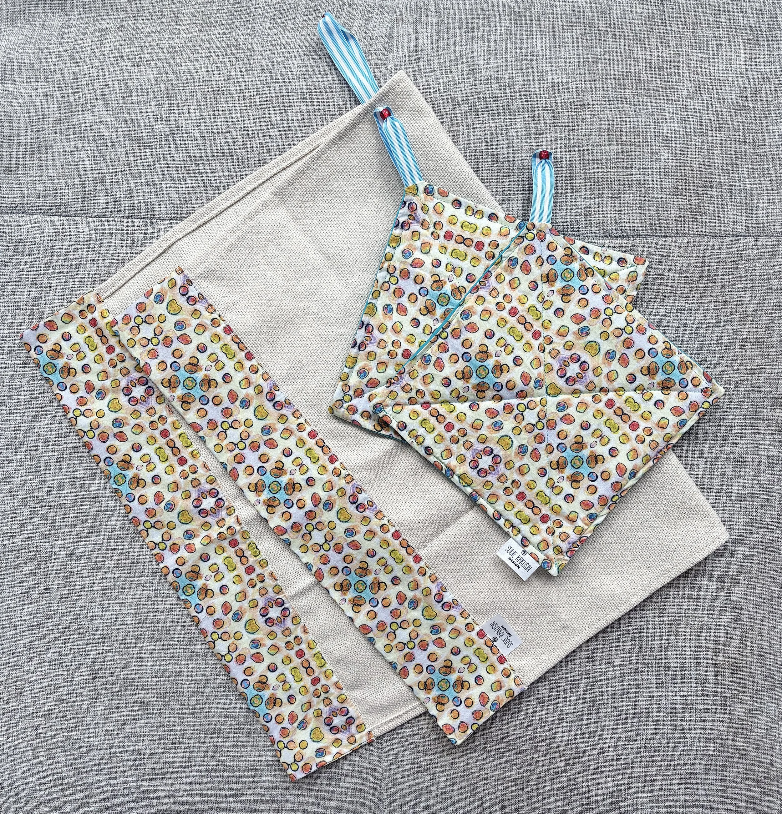 DOTS_Towel Set_spread out.jpg