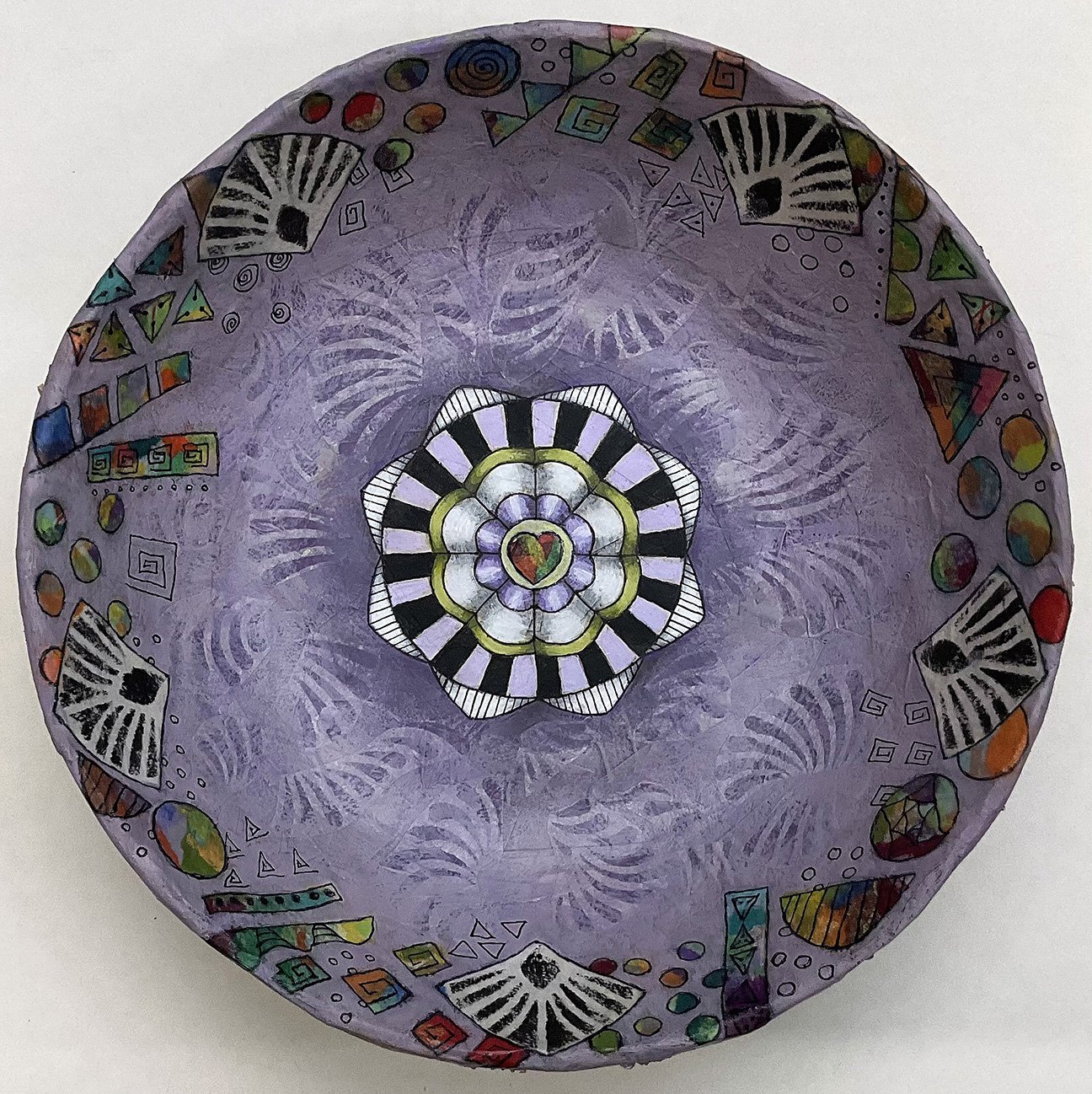 PAINTED HEART BOWL No 7_inside_CAFE.jpg